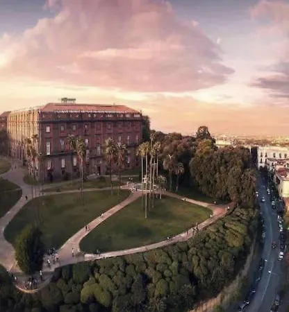 - Parva Domus * Naples
